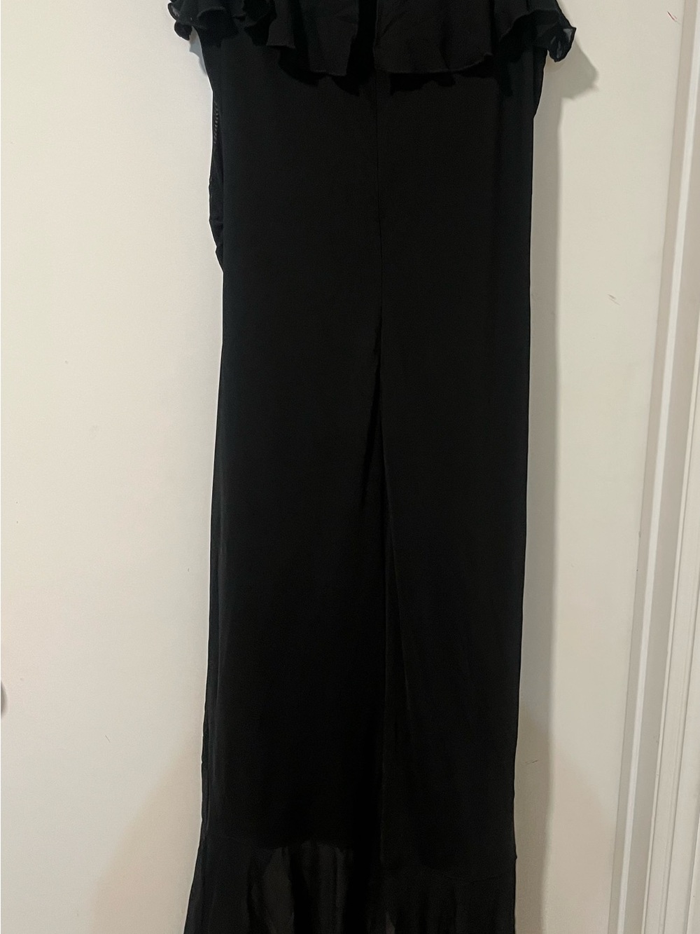 Mesh Ruched Backless Formal
Dress - Picture 5 of 7